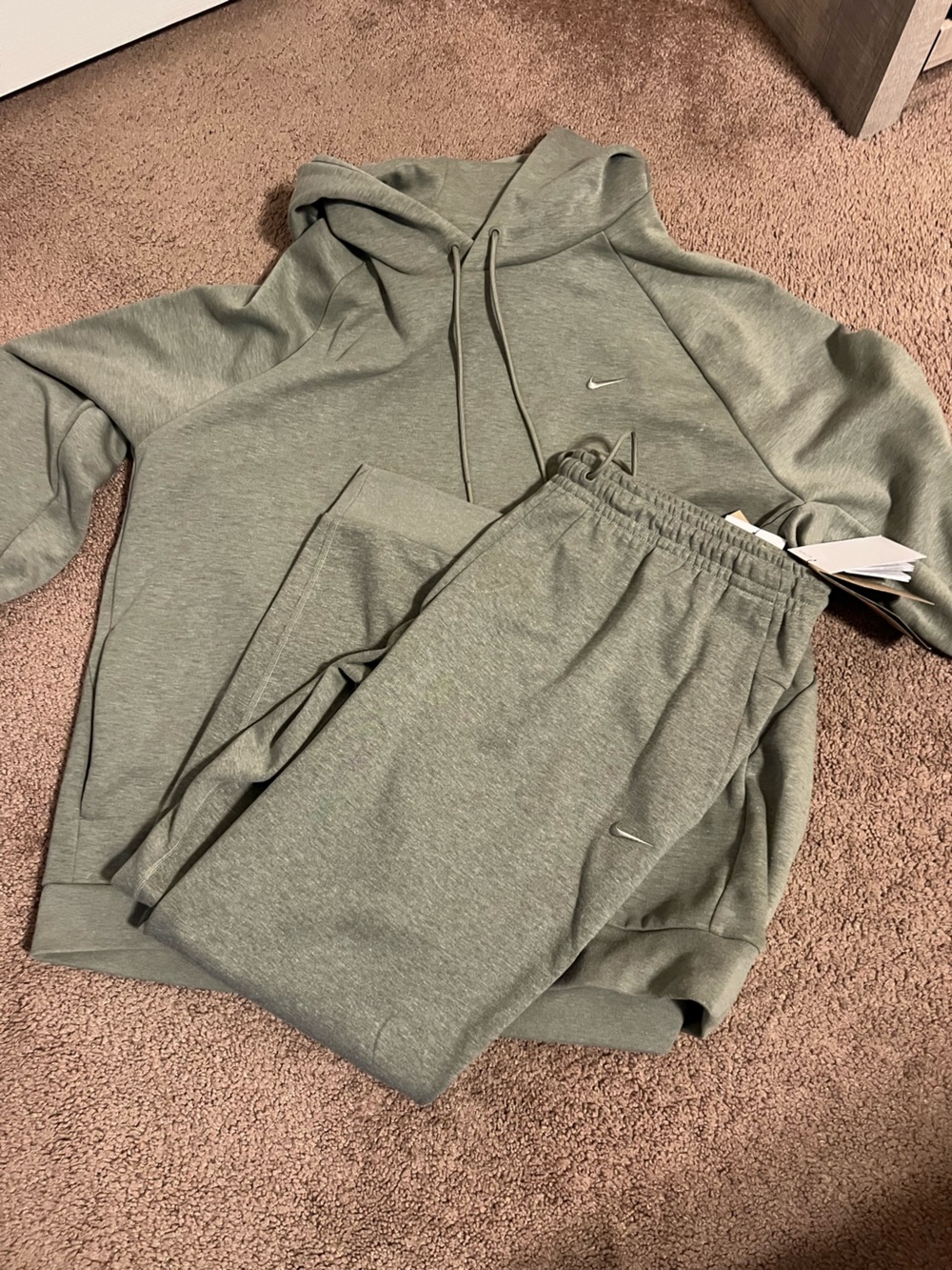 NWT $160 Nike sweatsuit sz xl/xx large
